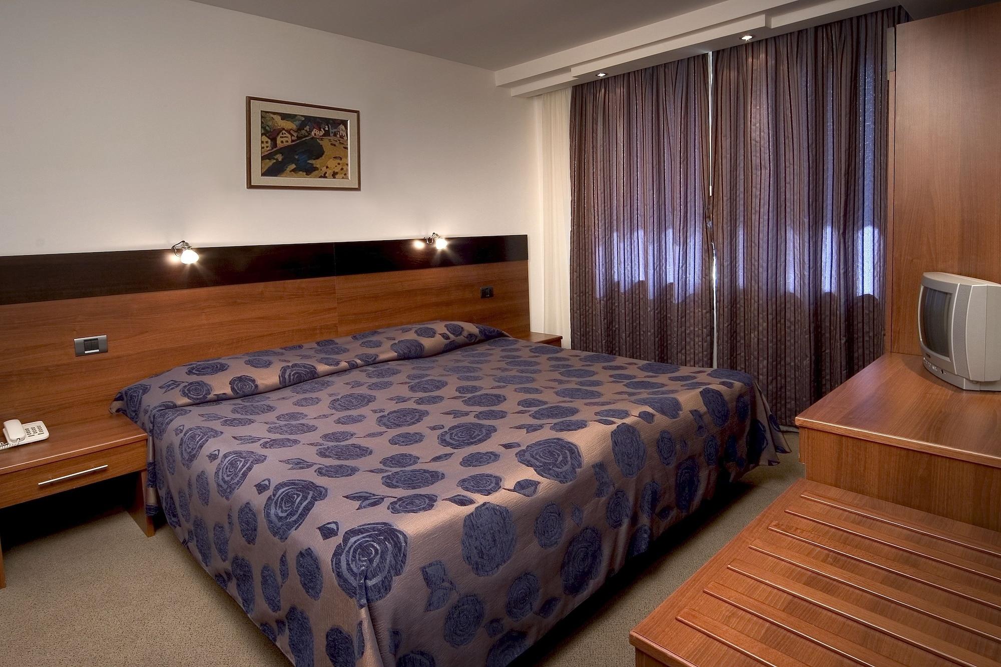 Forum - Free Parking Hotel
