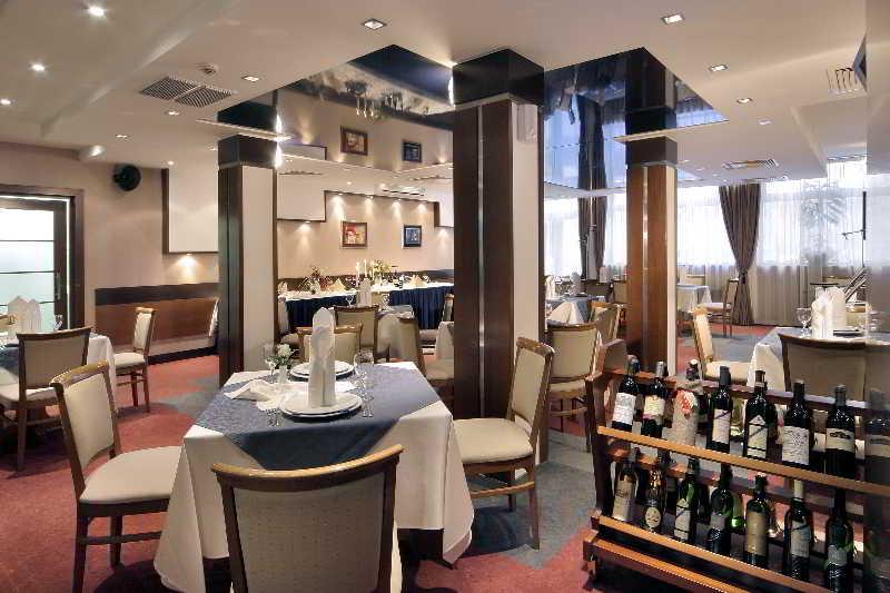 Forum - Free Parking Hotel