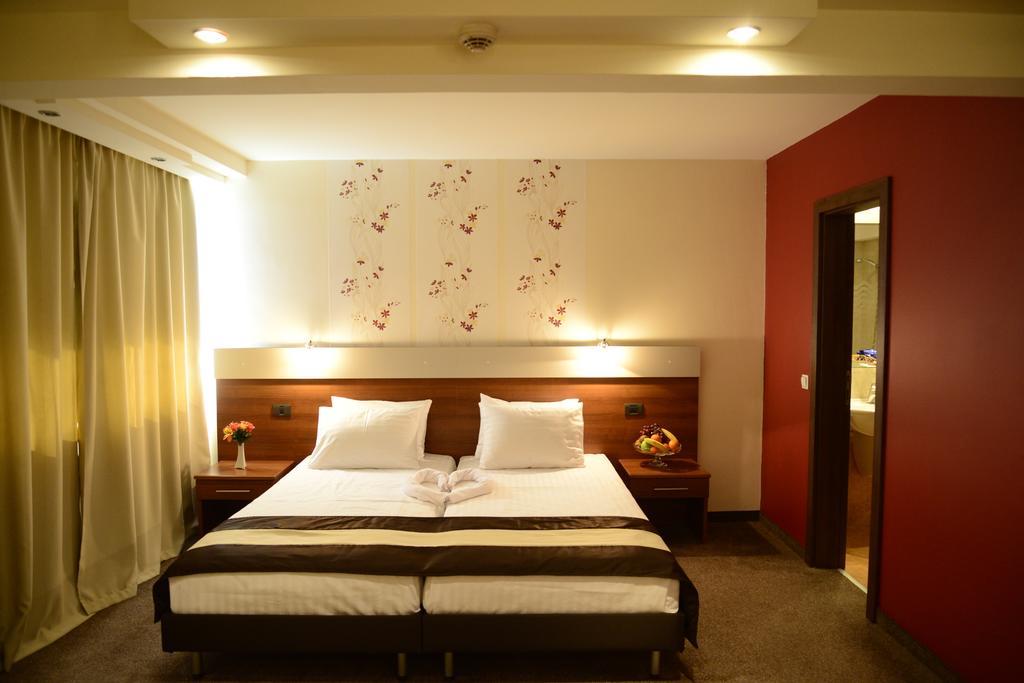 Forum - Free Parking Hotel