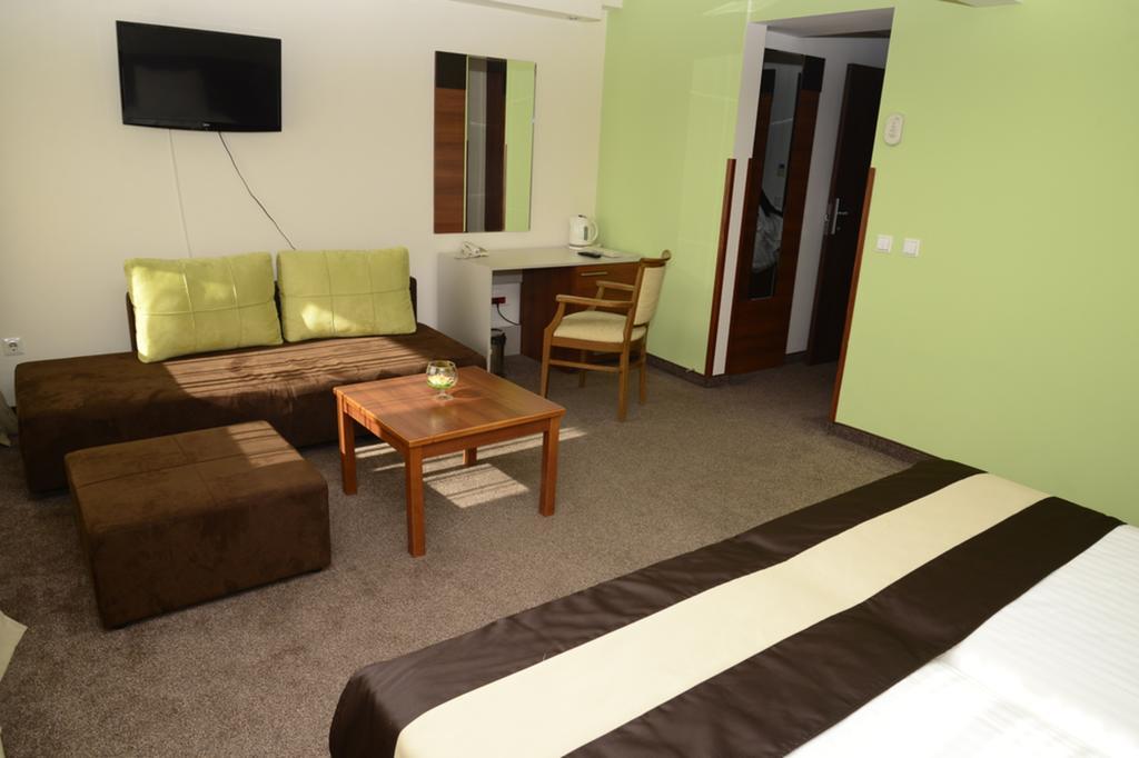 Forum - Free Parking Hotel