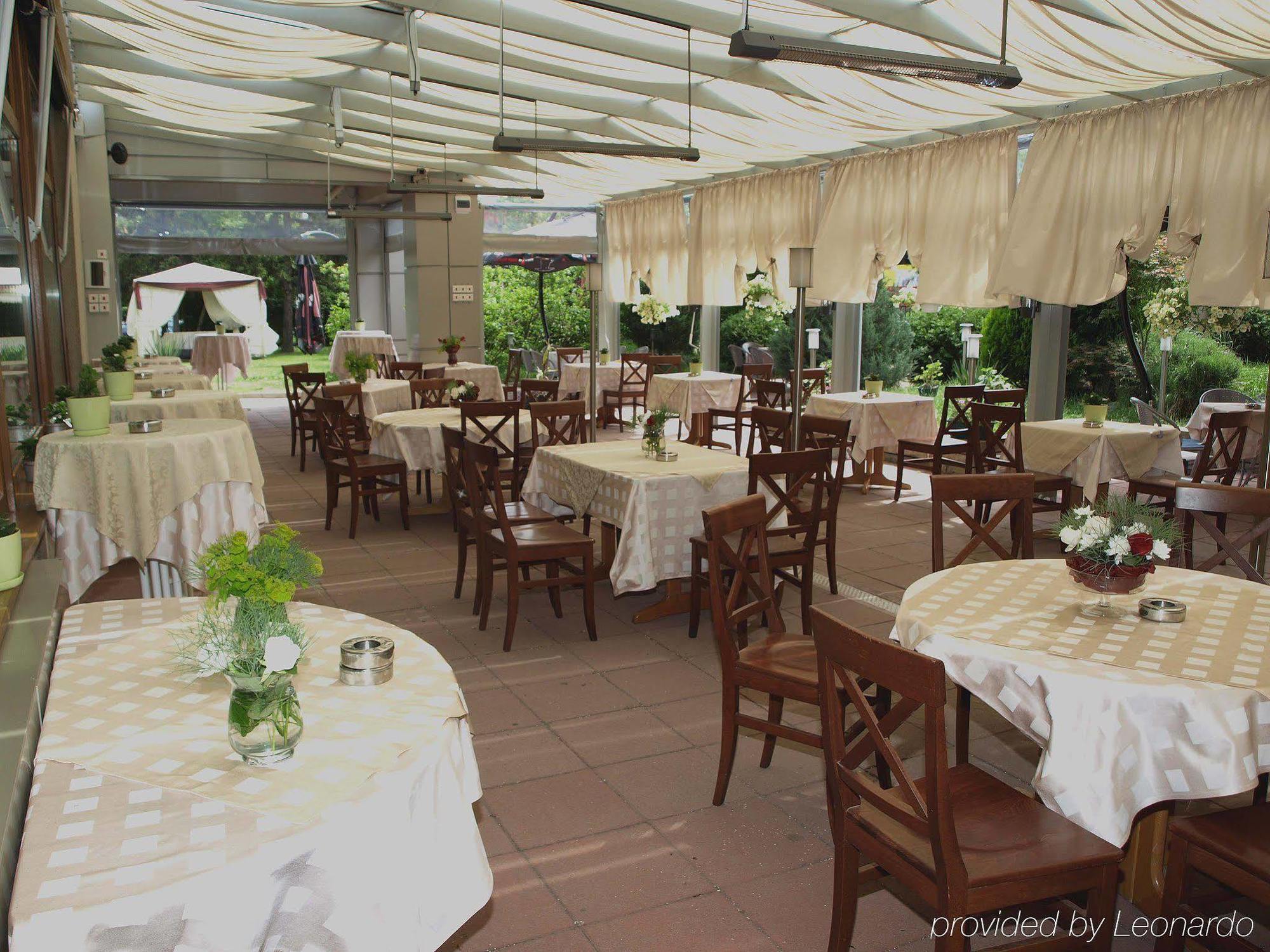 Forum - Free Parking 3* Sofia
