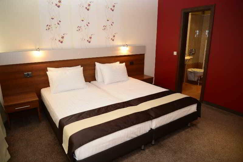 Forum - Free Parking Hotel